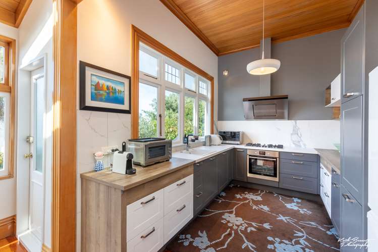 37 Grant Road Thorndon_15