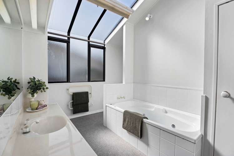 83 Torkar Road Clarks Beach_14