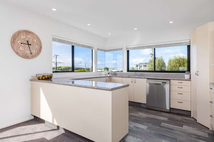 1418 Whangaparaoa Road Army Bay_10