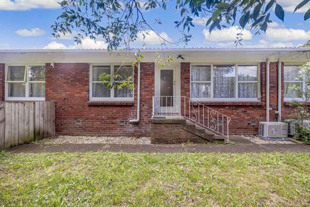 Affordable 2 Bedroom Brick & Tile - Prime Location