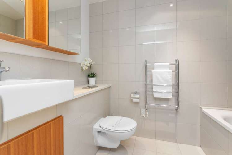 1b/132 Customs Street West City Centre_11