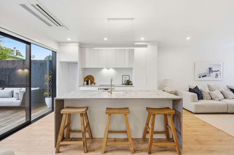 16C Hamurana Place Te Atatu Peninsula_8