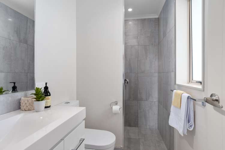 208 Ballintoy Park Drive Welcome Bay_16