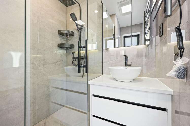 Lot 3/6 Orinda Close Botany Downs_16
