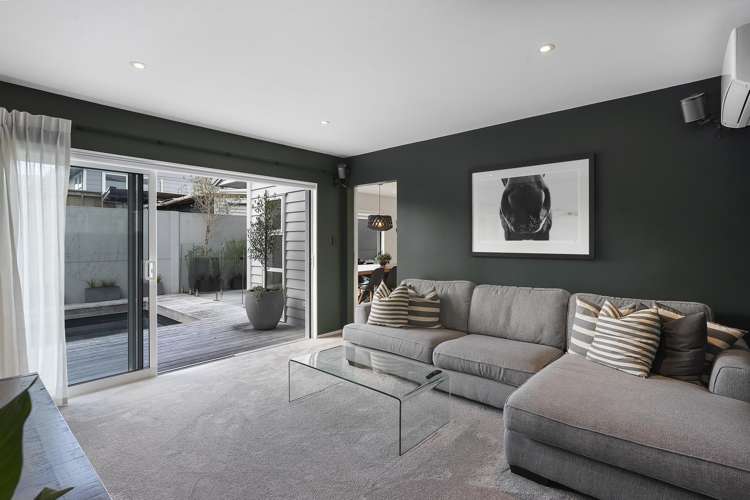 20a Rewarewa Road Te Atatu Peninsula_10