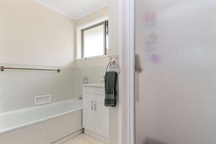 80 Levers Road Matua_7