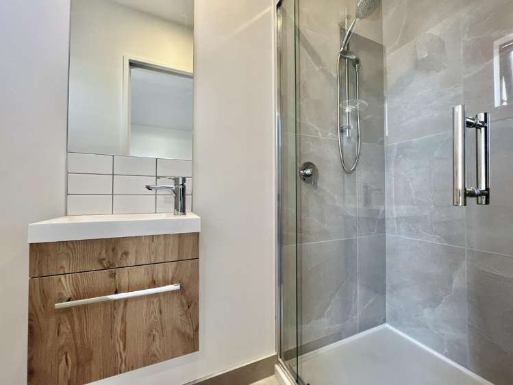 2/20 Euston Street 10211_9