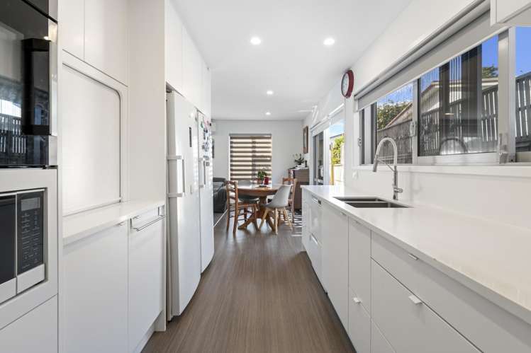 6a Sullivan Avenue Mangere Bridge_3