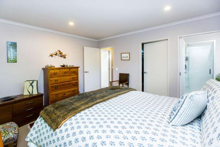 10 Mcewen Crescent Riverstone Terraces_10