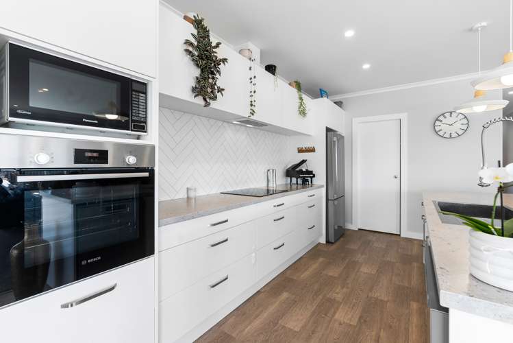 27 County Drive Hawera_9