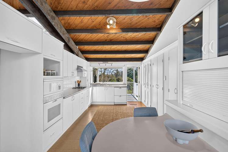 913 River Road Queenwood_12