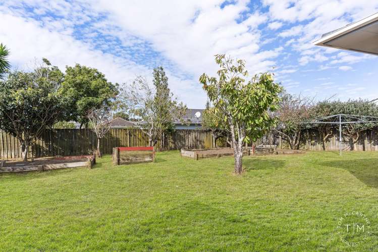 5 De Bloge Place Clendon Park_9