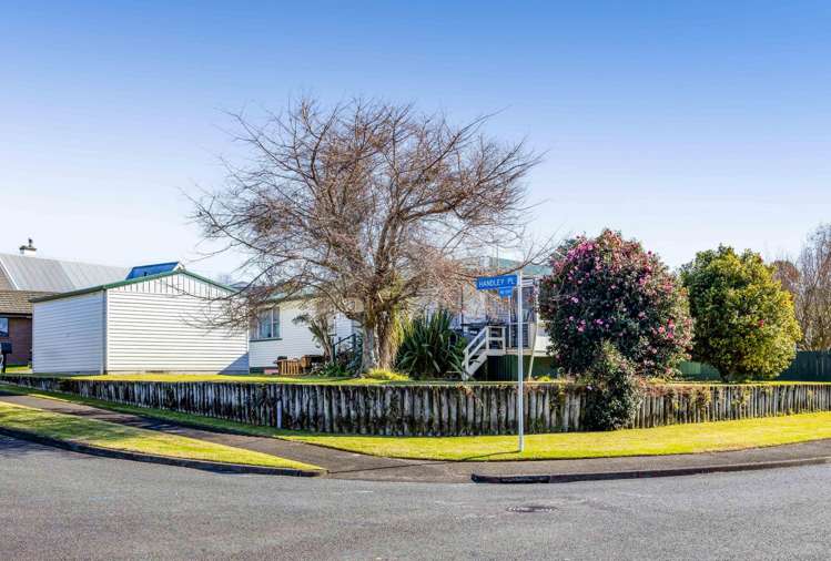 2 Handley Place Glen Avon_16