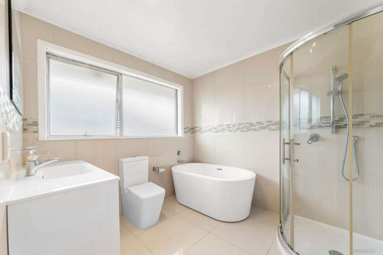 8 Fowey Avenue Te Atatu South_8