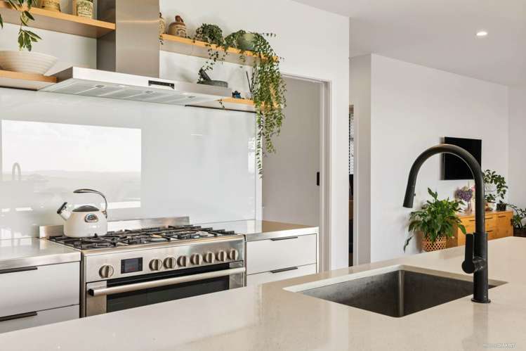 51 Hull Road Onewhero_13