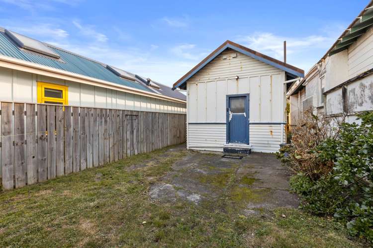 75 Apu Crescent Lyall Bay_11