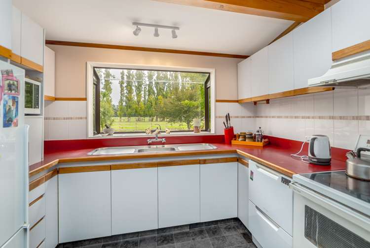 32 Pa Road Greytown_3