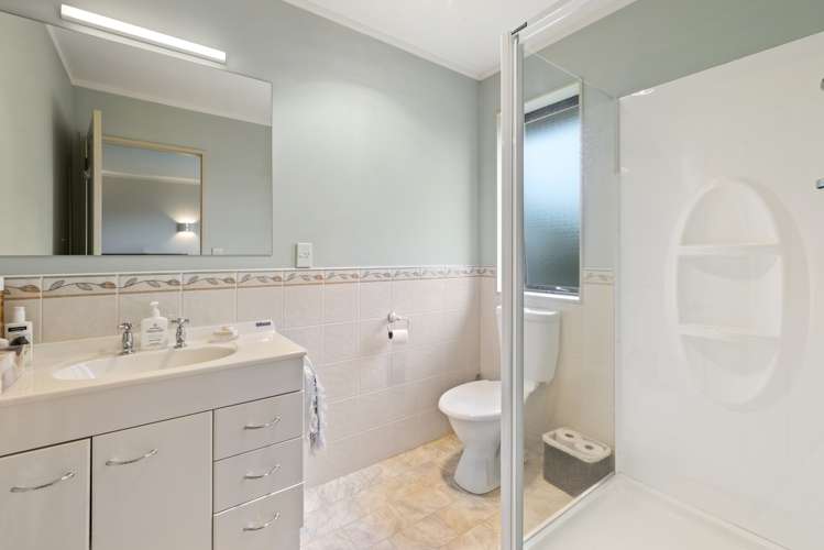 12 Corfe Castle Lane Levin_11