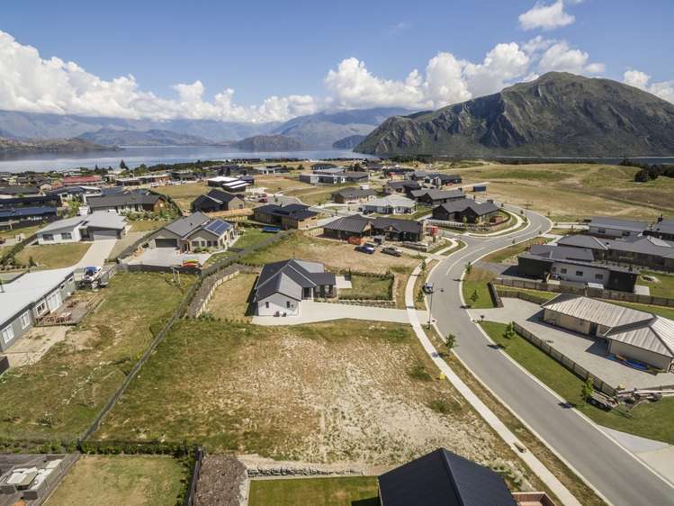 82 Infinity Drive Wanaka_15