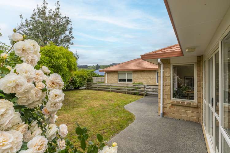 16 Lorna Irene Drive Raumati South_21