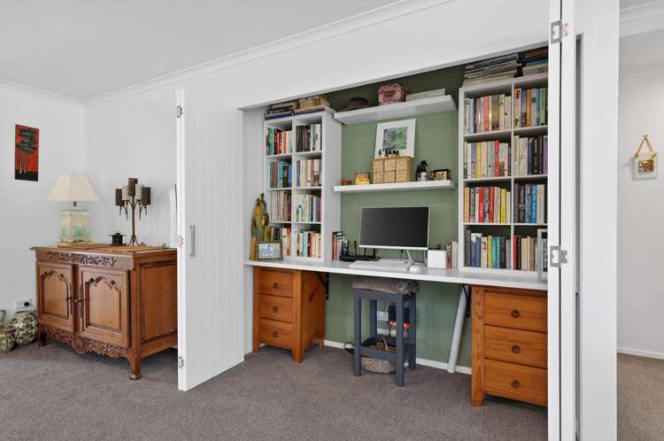 18 Resolution Place_4