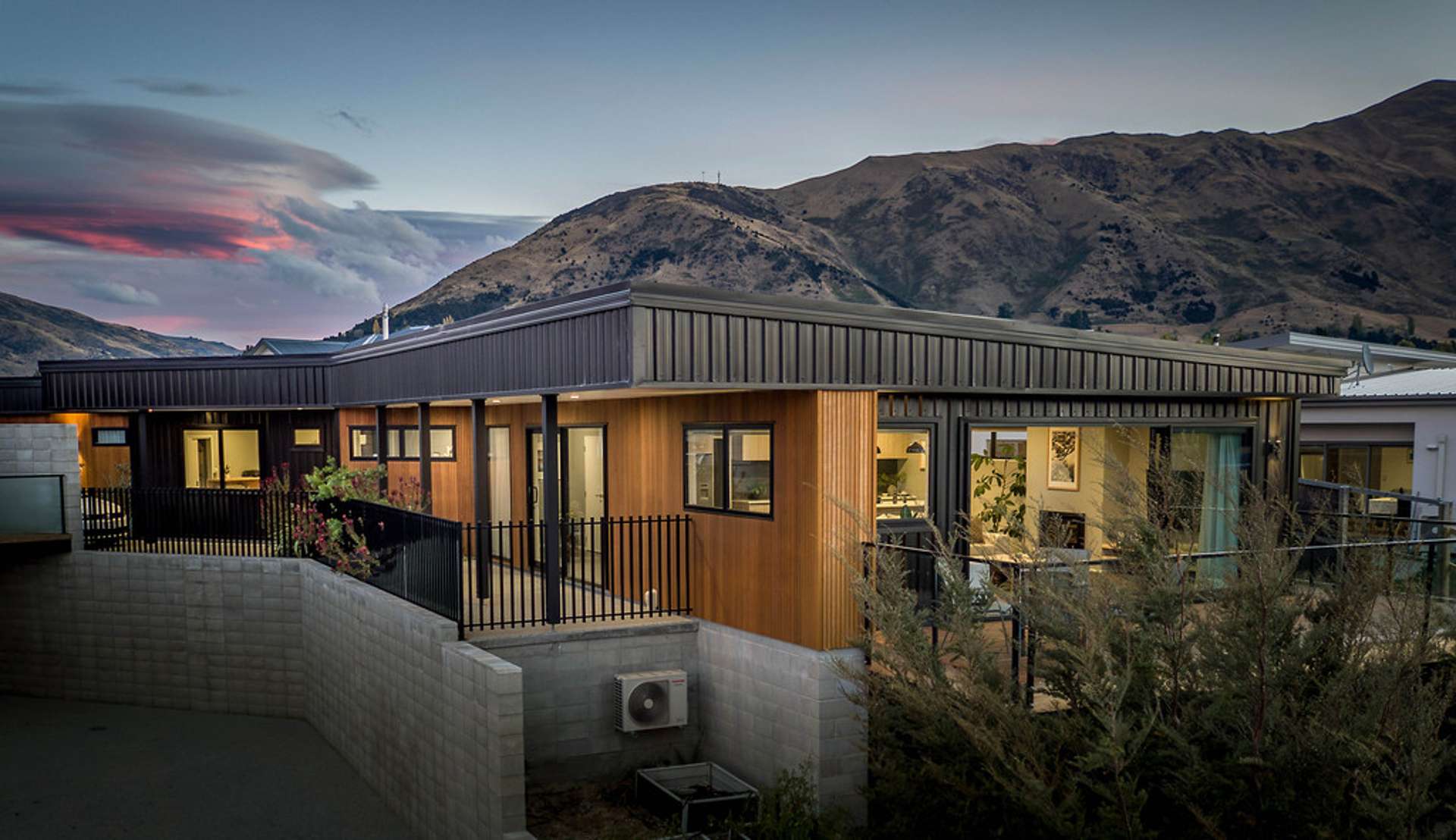 8 Hollywood Rise Wanaka_0