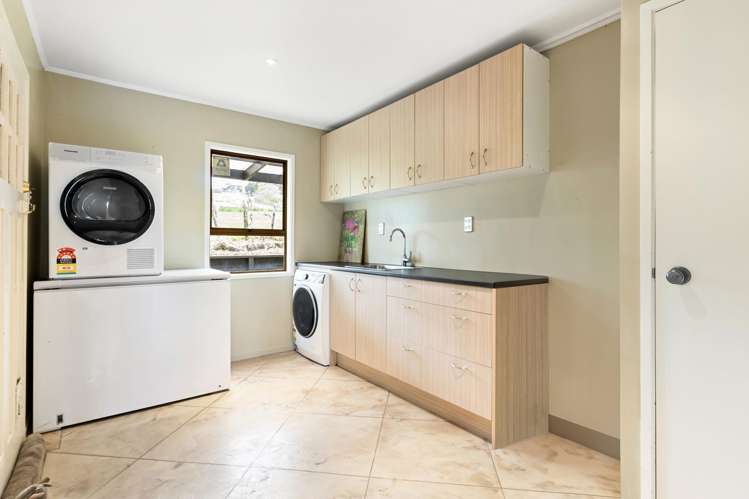 197 Forest Hill Road Waiatarua_19