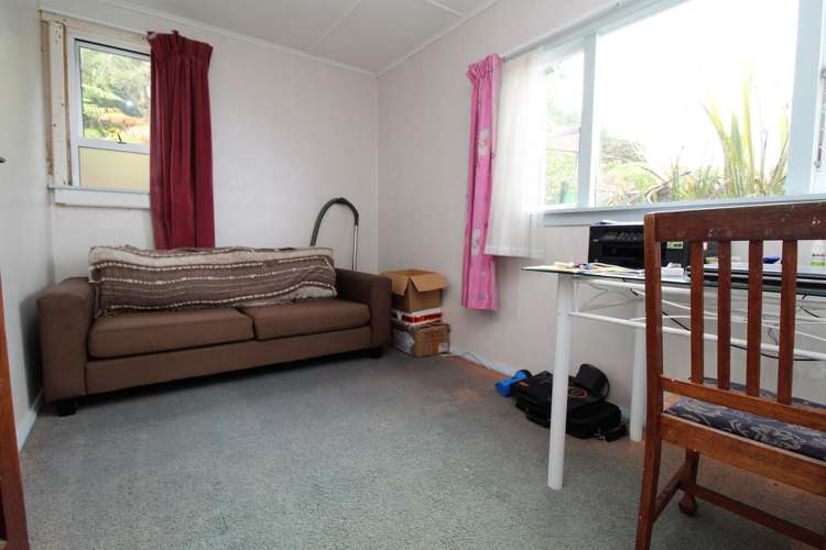 1 North Street Mokau_14