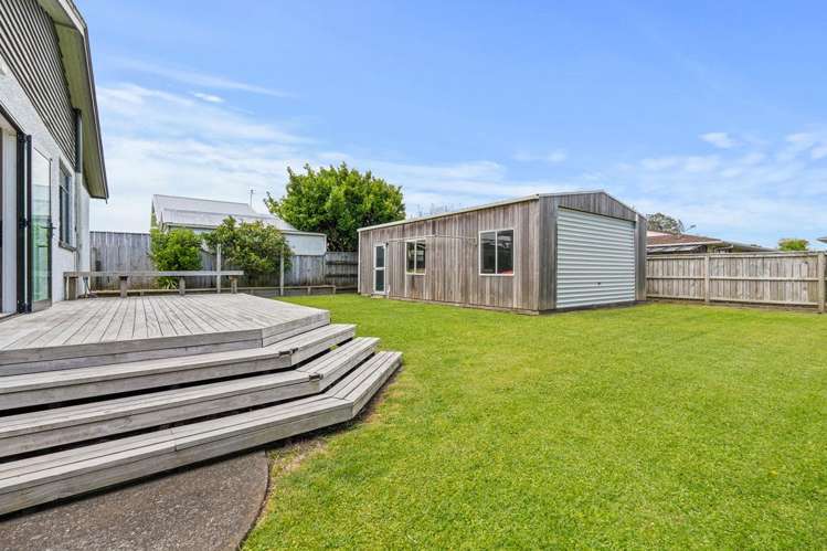 14 Sanders Ave Westown_15