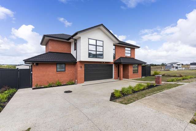 Estuary views, Waterside living