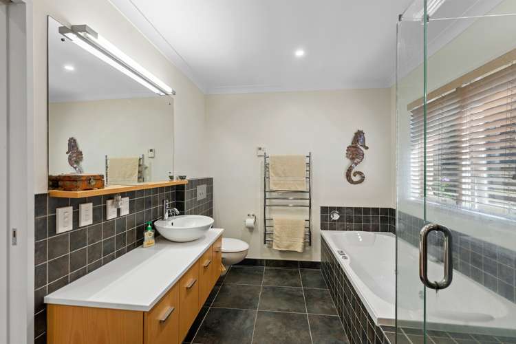 16 Ara Kuaka Waikanae Beach_13