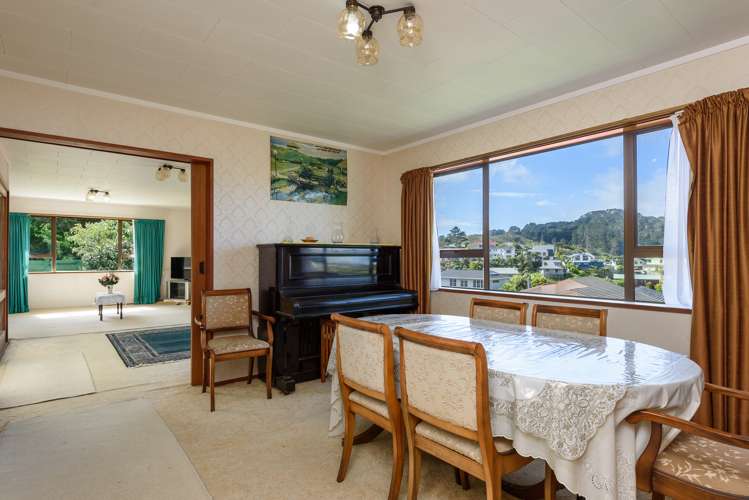 82 Thurleigh Grove Karori_4