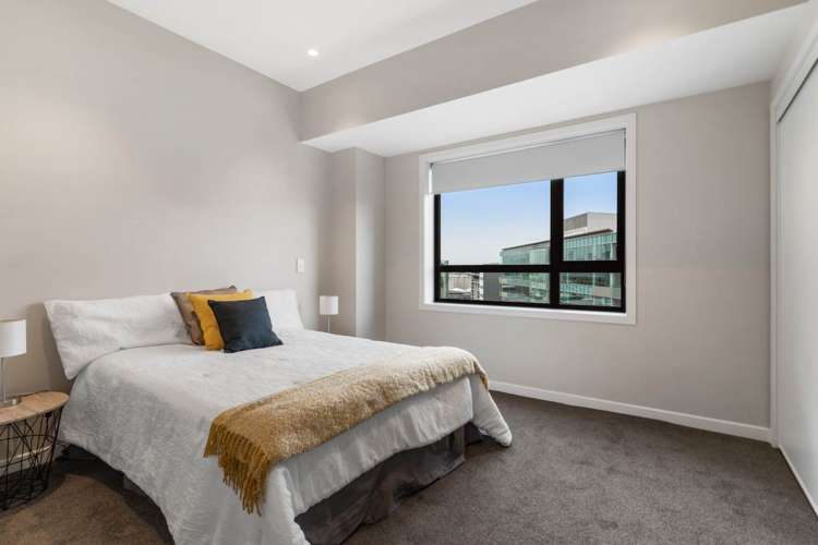 703/47 Beach Road City Centre_11