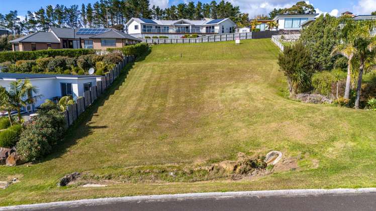 17 Midgard Road Coopers Beach_11