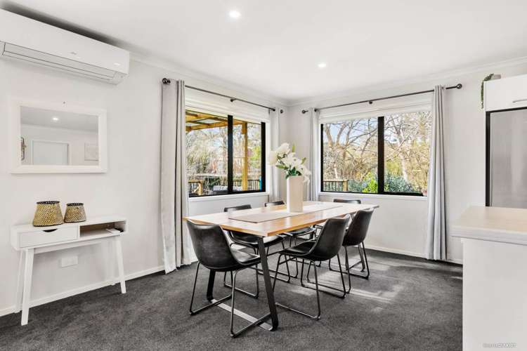 15 Riverboat Lane Helensville_11