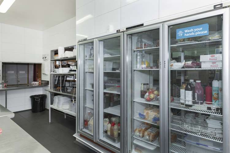 153 Beach Road Tokomaru Bay_23