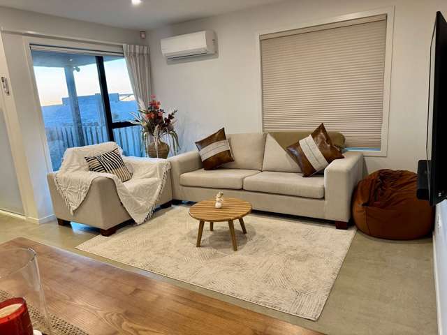 73 Cedarwood Street Woodridge_4