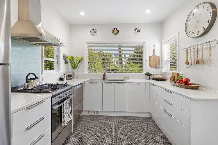 11 Beacon Hill Road Strathmore Park_7