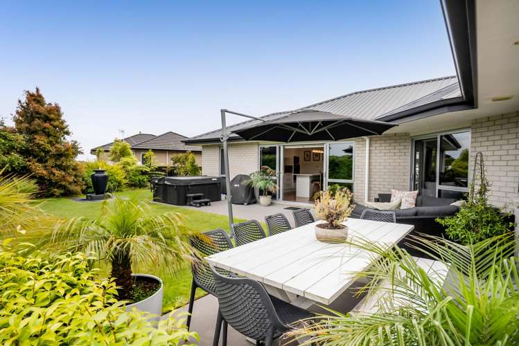 3 Condor Crescent Bell Block_33