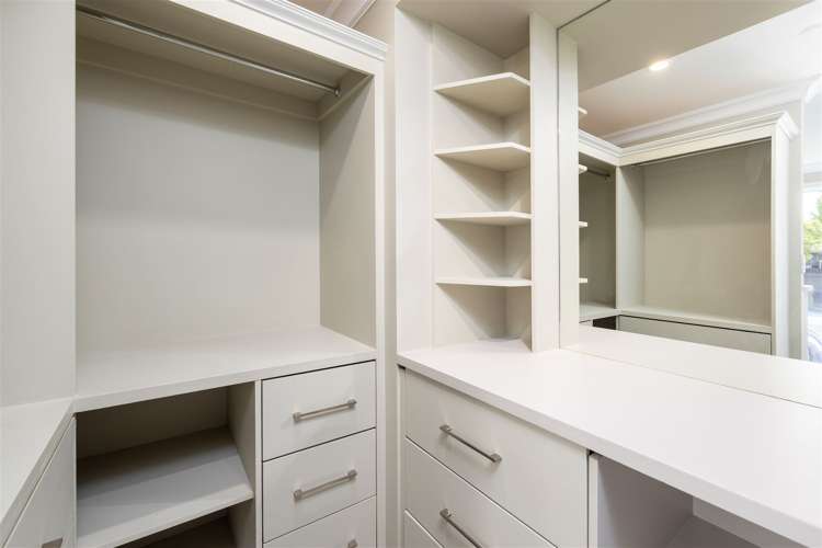 68 Woodbury Street Russley_12