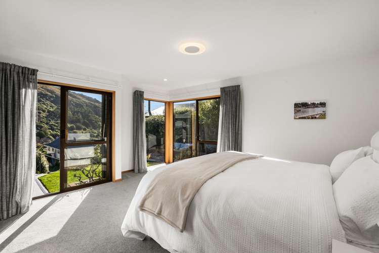 136 Sumnervale Drive Sumner_8