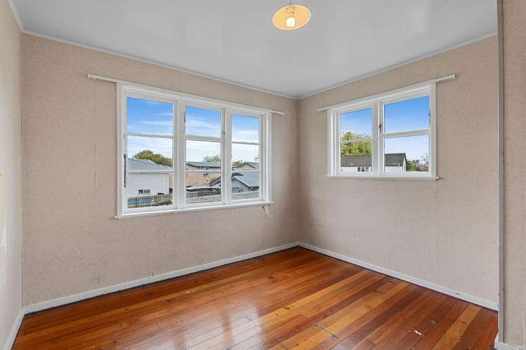 84 Emmett Street Shirley_13