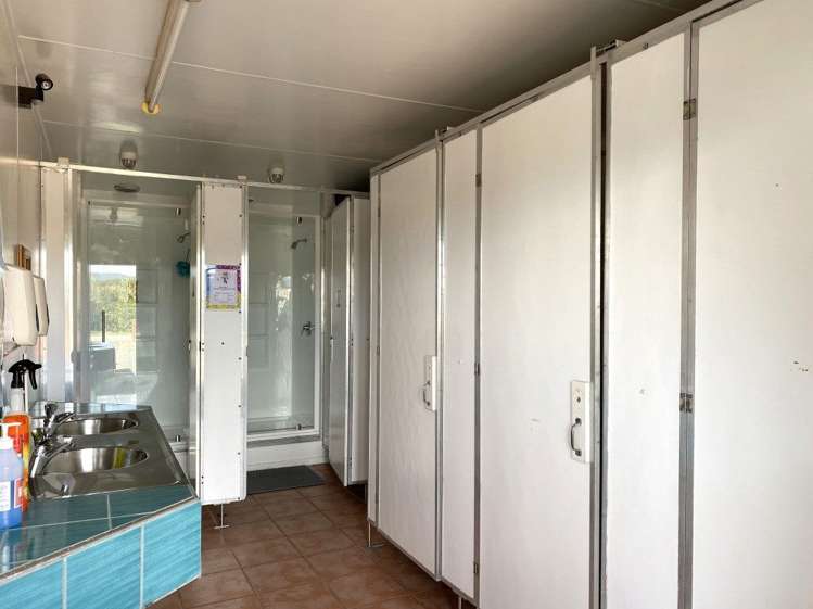 8 Greyhound Road Hokitika_14