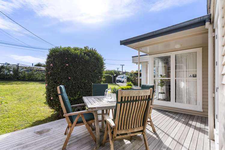 24 Weybridge Crescent Glen Innes_9