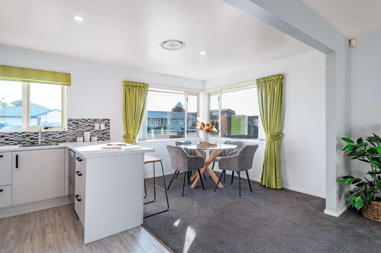 112 Gayhurst Road Dallington_8