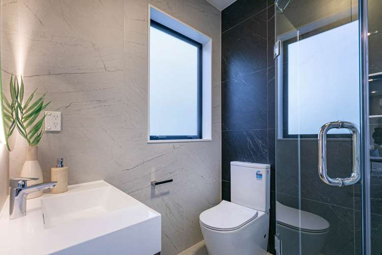 21 Spars Road Wainui_14