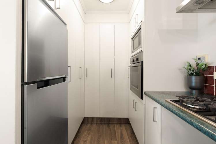 11/27 Saint Albans Street Bradford_9