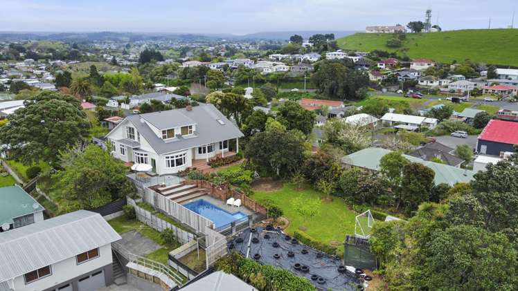 533 Devon Street West Blagdon_35