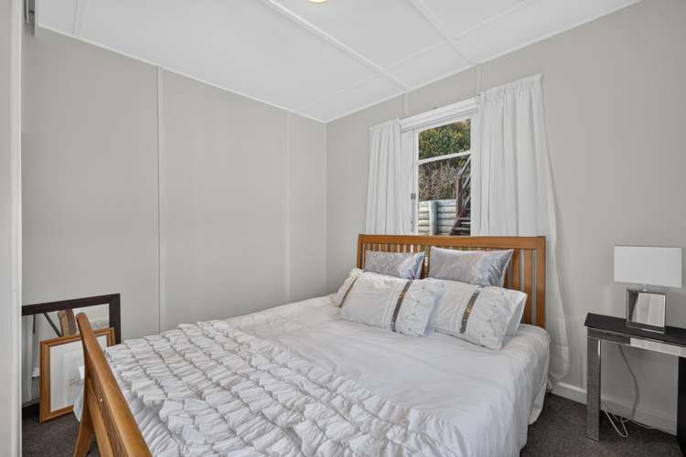 20 Te Wharau Lane Charteris Bay_15