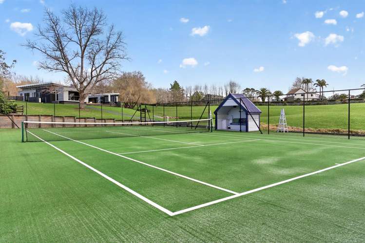 47 Hardens Lane Paremoremo_24